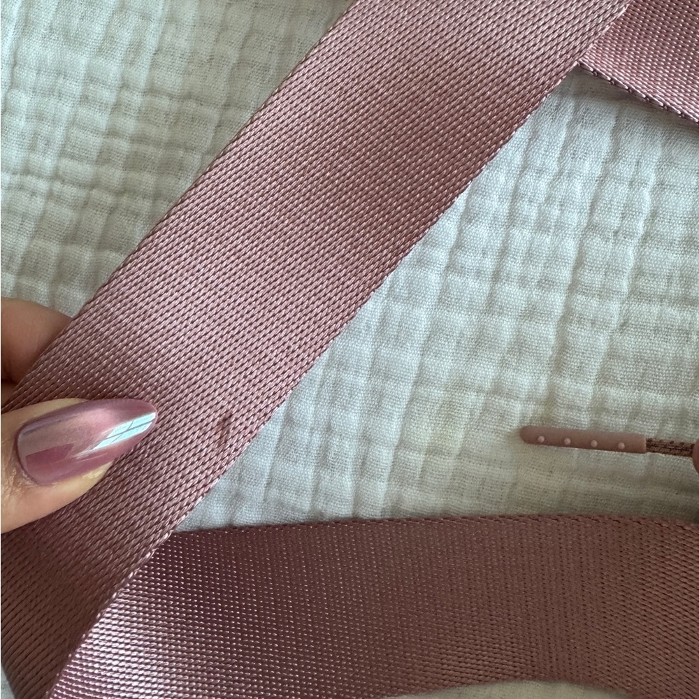 Lululemon Everywhere Belt Bag Pink Pastel - Picture 5 of 6